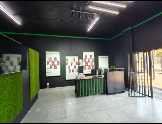 902M² RETAIL FOR SALE IN LAUDIUM